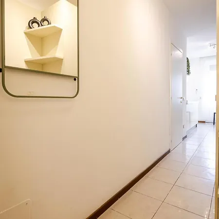 Large And Bright In The Heart Of Apartment Bologna