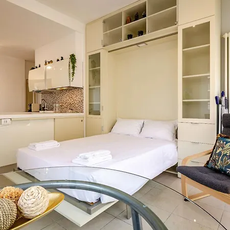 Apartment Large And Bright In The Heart Of *